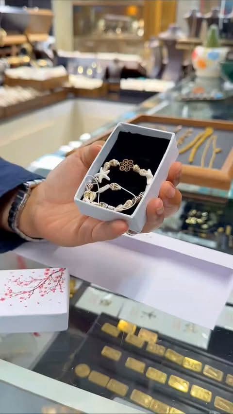بعضی اکسسوری‌ها فقط یه انتخاب نیستن