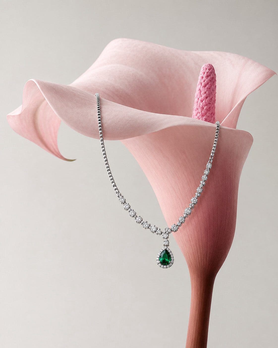 Emerald glow, timeless elegance.
