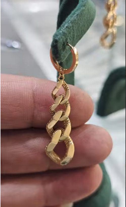 گوشواره طلا طرح کارتیه