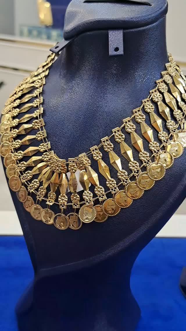 زیبایی ماندگار جواهرات آذرشب
