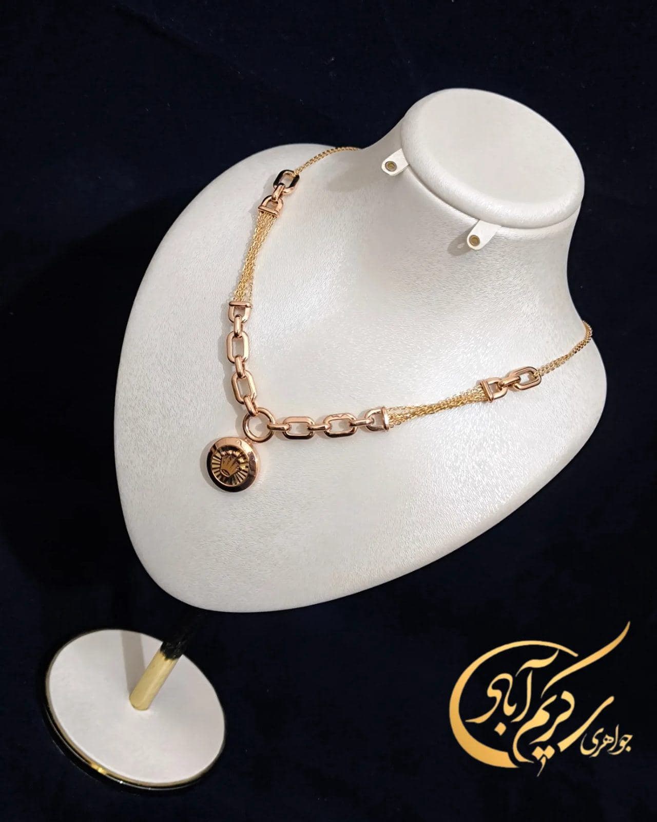 پست اینستاگرام 1404/1/27