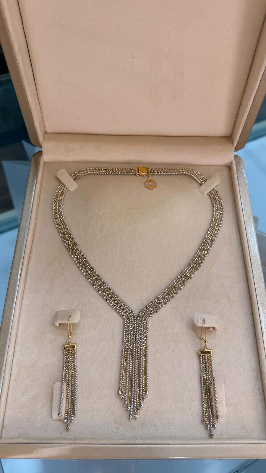 سرویس سوئیسی…