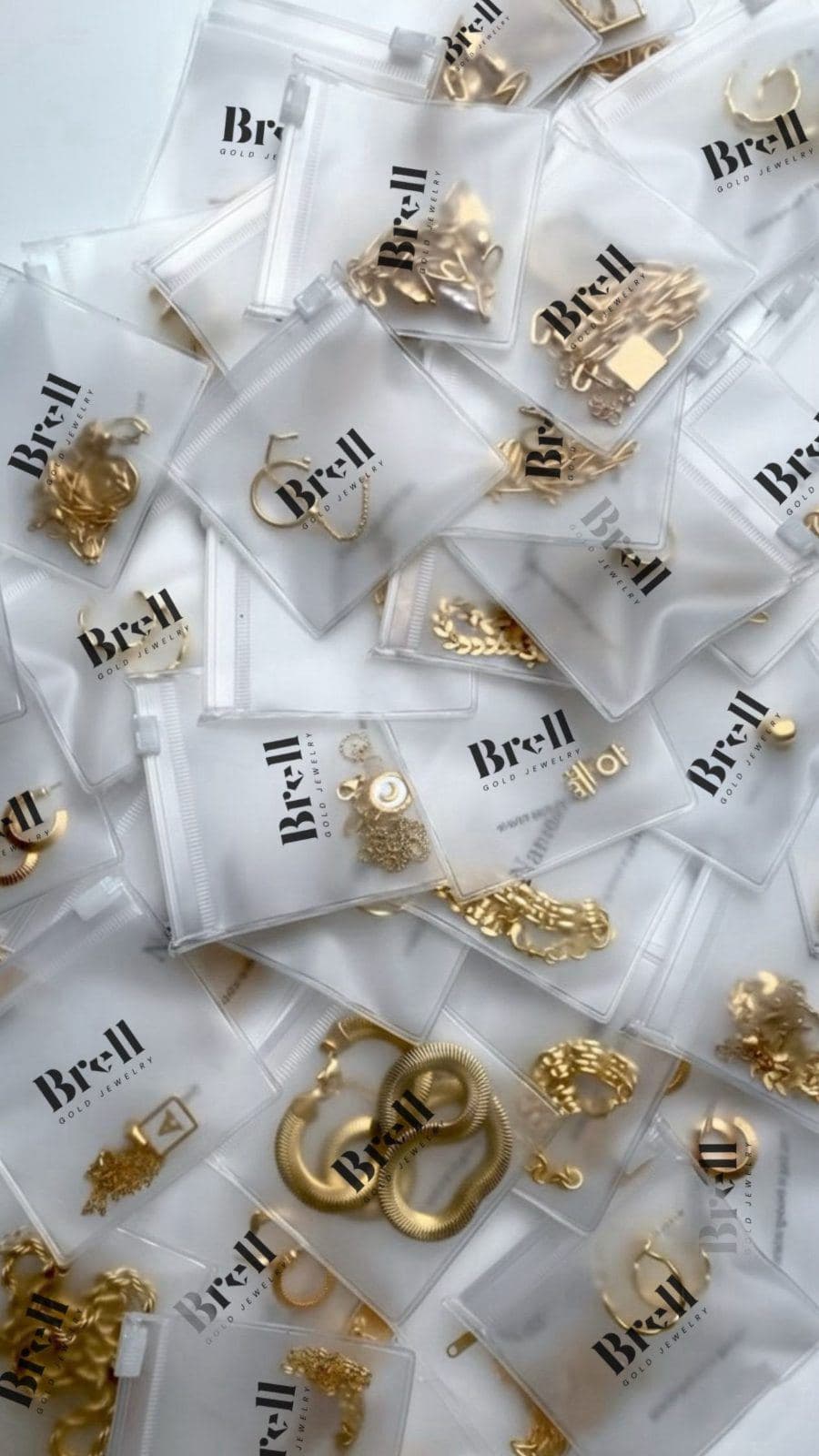 ⁨	وقتی عشق طلا داری🫠✨