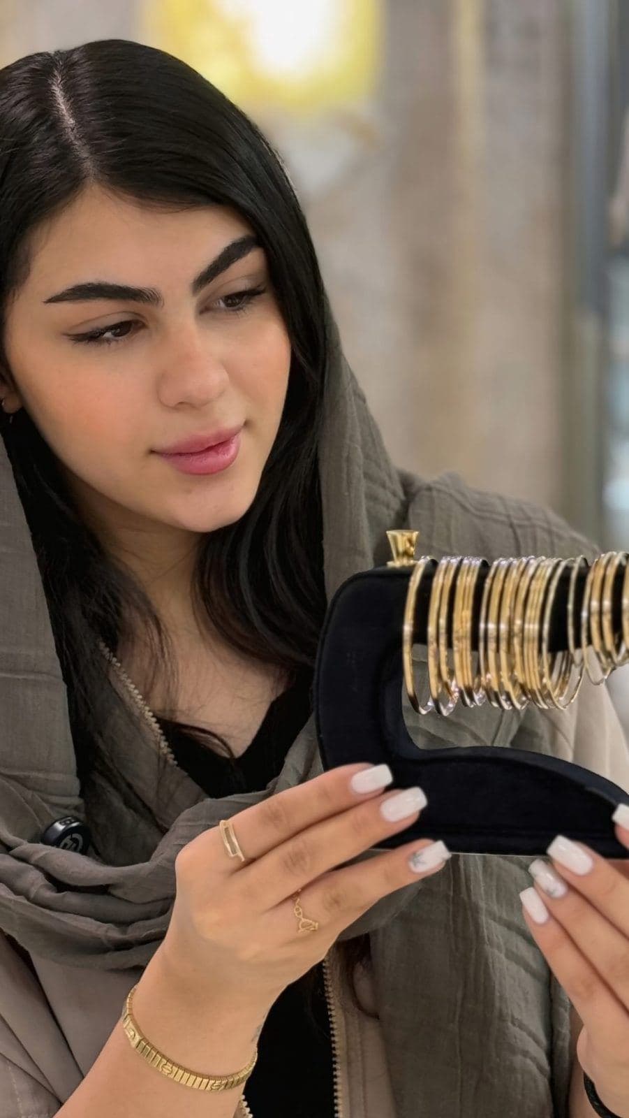 چونکه خیلی النگو دوست دارین😍🥰
